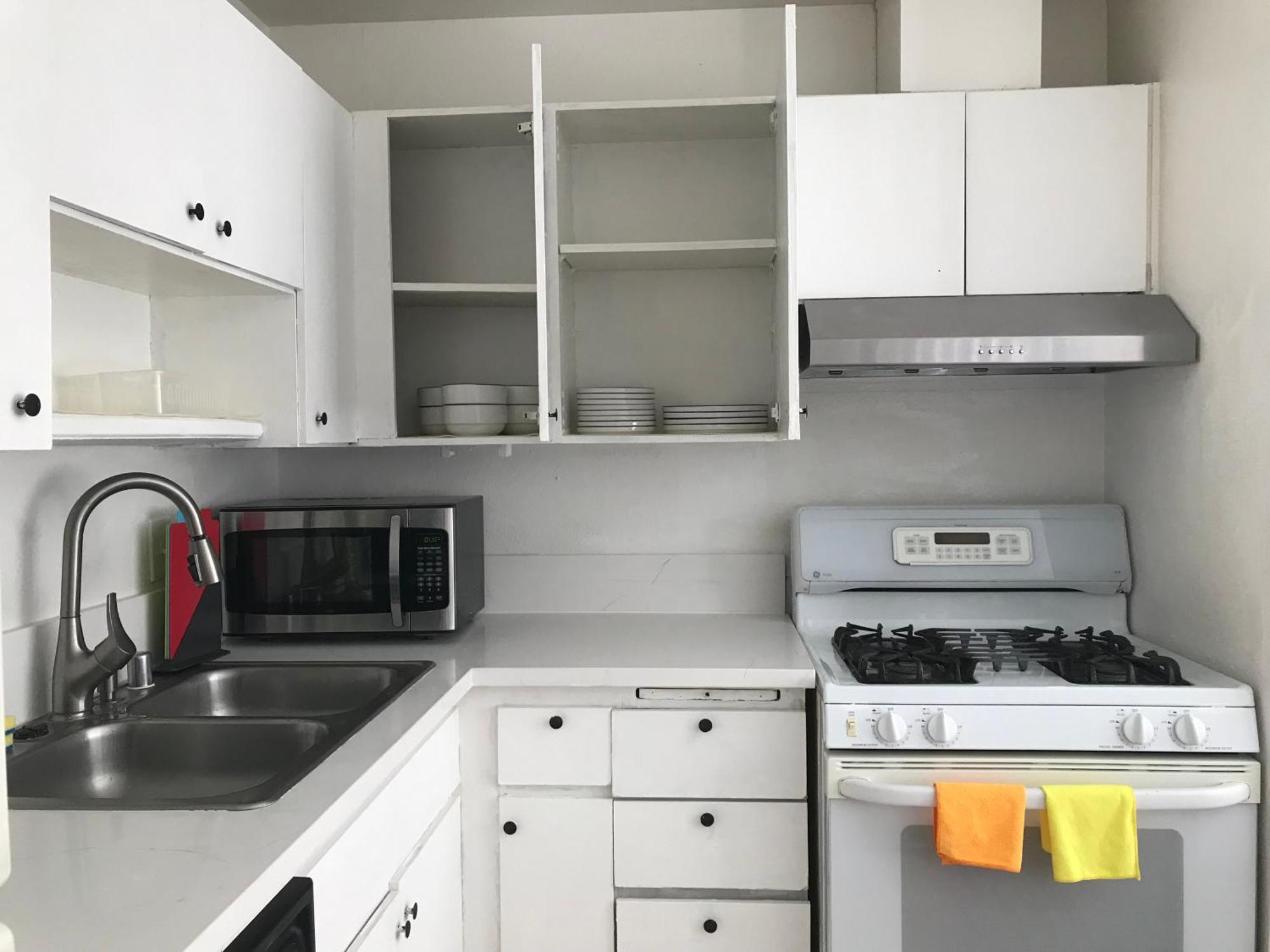 Séjour chez l'habitant Super 1 Bedroom, Share Bathroom, Kitchen -1